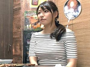 【熟女ナンパ】一人で飲みに来ていた関西弁の奥さんを家に連れ込み！38歳のアラフォー爆乳妻とセックス隠し撮り！