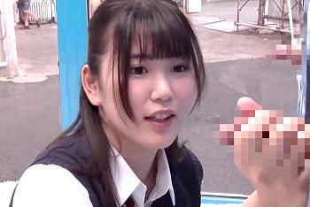 制服ロリの黒髪ポニーテール美少女JKがカレのチンポ当てクイズに挑戦で成功…イチャラブ恋愛カップルが愛情確認の即ハメ