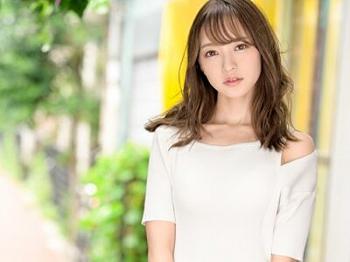 【美ボディお姉さんと甘いセックス】 スレンダーな彼女と素人男性の生々しいファック！ 恋人同士のような濃厚な時間を覗き見！