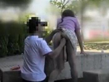 熟女　不倫　露出 