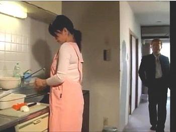 ヘンリー塚本 四十路人妻レイプ 息子の不良仲間に立ちバック強姦され不覚にもアクメ絶頂しちゃうど淫乱美熟女主婦 動画エロタレスト