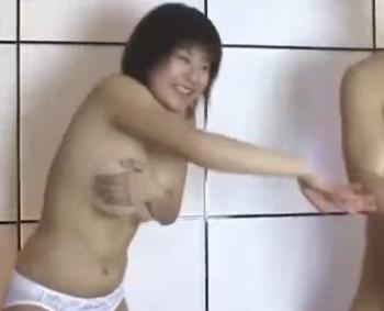 素人 可愛い女の子が野球拳で毛も丸見えの全裸にされちゃいます カラオケボックス 動画エロタレスト