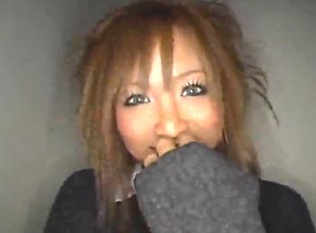 【トイレセンズリ】美巨乳痴女黒ギャルJKトイレセンズリ鑑賞フェラエロ動画 - 動画エロタレスト