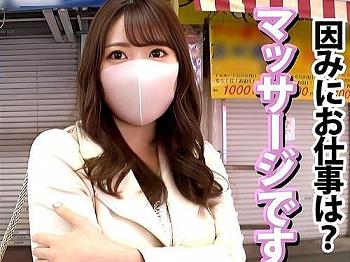 【巨乳素人】24歳エステ勤務のデカパイお姉さんがディルド挿入腰振りオナニーでイラマチオ責め、マンコに勃起肉棒挿入ガン突き