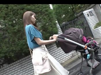 奥さんの子連れ子連れママ　エロ 子連れママさんのエロ動画 81件 - 動画エロタレスト