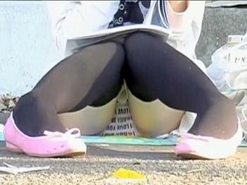 js パンチラ しゃがみ撮り Original text