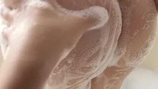 【画像】笹山りん スレンダーボディ スレンダーガールと一緒にお風呂に入っている感じのイメージ ...