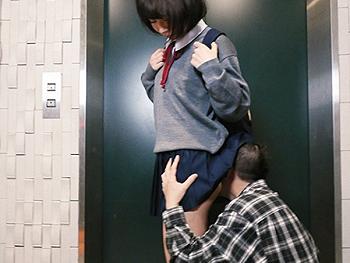 貧乳少女　直立 貧乳〉『なんか…緊張するよぉ///』直立したマラを口で弄び丁寧にご奉仕！発射させようとするギラギラした姿がエロ過ぎな件 - 動画エロタレスト