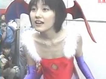 コス　レイヤー　盗撮 盗撮動画】赤外線スケスケ映像！コミケ会場で美少女コスプレイヤーちゃん隠し撮り！ - 動画エロタレスト