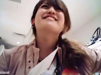 【盗撮動画】イイやつです！Mr研修生！パンチラ神映像！逆さ撮り超接写！モリマン危険アングル！