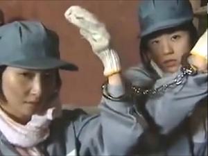 ヘンリー塚本 この手錠切ってくれたらハメさせてやる 脱走女囚人が手錠をとってもらうためにセックス 動画エロタレスト ヘンリー塚本 この手錠切ってくれたらハメさせてやる 脱走女囚人が手錠をとってもらうためにセックス 動画エロタレスト