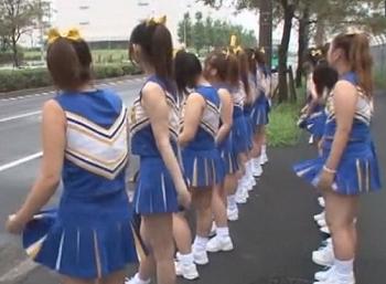 【逆痴漢】女の子ばかりの香りに誘われて疼く肉棒！運動したての身体を味わいってスッキリ