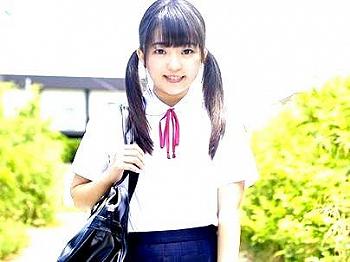 ≪マジックミラー号≫【夏服女子・・・たまんね～！】田舎の小柄なシロウト女子！初めてのおもちゃで興奮してっゾ！！！
