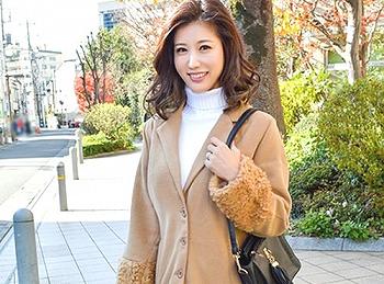 【美魔女・女医】スレンダー四十路の美魔女が個撮セックスのエロ動画が流出したんだってょ！