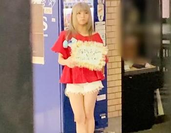 ガルバー店員のギャルと中出しセックス！ばちかわギャルな「のんた」に指名とボトルを入れて連絡先をゲット！