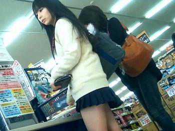 女子高生制服盗撮高画質画像 