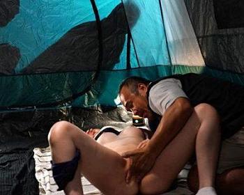 キャンプ　セックス 