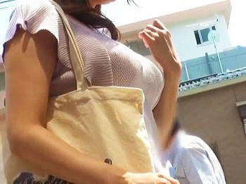 【素人ナンパ】マジックミラー号で美魔女の人妻ナンパ！「水着エッチなんですけどｗｗ」美巨乳な寝取られ美熟女ナンパ【寝取り】