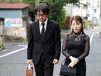 【ながえスタイル】夫の代わりに事故の罪を償う奥さん&hellip;被害者の家に罪滅ぼしで償いに向かって肉体奉仕を強要される巨乳奥さん