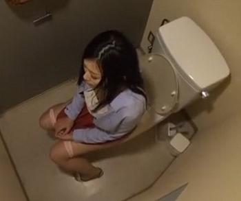 【拉致イラマチオ】見たこともないドス黒い巨根で乱暴されるOL妻！パンスト引き裂かれ外人に鬼ピスされる