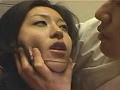 部長婦人 顔射部長婦人