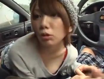 【美少女ギャル】ヒッチハイク中にお礼のフェラ！運転手悶絶のご奉仕エッチ - 動画エロタレスト