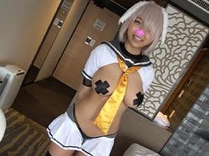 【コスプレ】童顔たぬき顔にアンバランスな巨乳おっぱいがソソる！！贅沢なパイズリから美巨乳揺れまくりの本番へ…