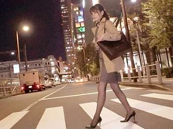 【SEXの逸材】大きいオッパイで背が高い美脚の24歳シロウト女子が突き上げロデオ激ハメで結合エッチ！