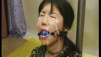 素人熟女　口内射精　顔射 Pornhub