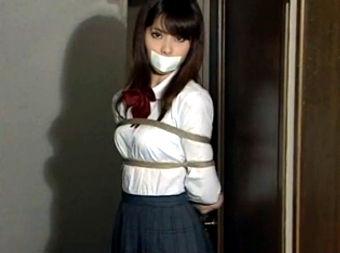 緊縛　乳縄 