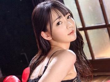 【汗だく】美ノ嶋めぐりが体液まみれセックス♡バックピストンでハメ潮をまき散らして身体中汗まみれ！