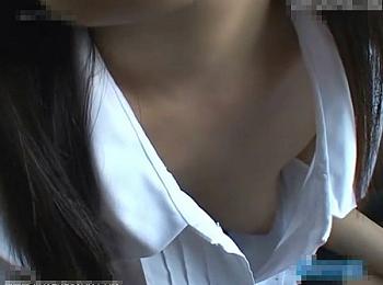 盗撮 極上チラリズム 現役女子高生の胸チラ パンチラ 肛門チラ 終いには失禁放尿の奇跡的名シーンｗｗｗ 動画エロタレスト