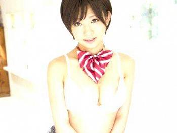 ＜紗倉まな！＞「ダメなの…すぐなんて…」ショートカットのボイン巨乳有名AV女優！即パコで興奮してっゾ！！