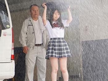 ＜JKレイプ＞ゲリラ豪雨で&rdquo;透け濡れ&rdquo;たロリ巨乳な制服JK発情した用務員！鬼畜の肉便器調教で急襲され羞恥に痙攣絶頂＜着衣