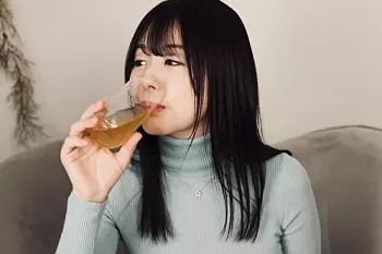 【VR】当サロンのオリジナル媚薬をお飲みください&hellip;エステにやってきた新婚保育士のS区在住のTさんはイキまくる