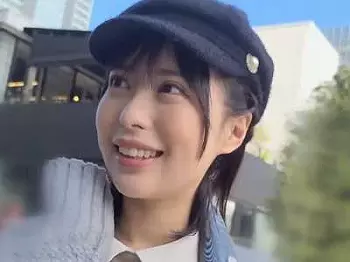 【激カワ&times;美人】ハメ潮イキ潮お漏らしセックスして顔面優勝レベルで美尻の激エロ美少女がスケベな流れ！