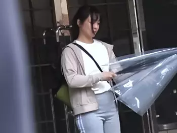 発情オイルを塗られた凶器で背後から突然貫かれた美人妻！？快感のあまり意識が遠のきながらも連続絶頂に堕ちていくｗｗｗ