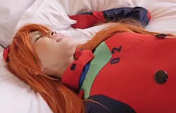 【コスプレ】日常生活に支障が出そうな敏感レイヤーｗ