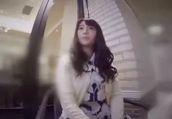《人妻不倫》ちょっとなら&hellip;バレないよね♡単調な毎日でアツい刺激が欲しくなった奥さんの浮気心がむくむく♡