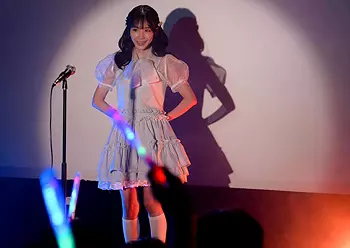 【桃乃木かな&times;王道アイドル】ただアイドルしたいだけなのに&hellip;権力者に犯される美少女！売れるためカラダを捧げ&hellip;ww