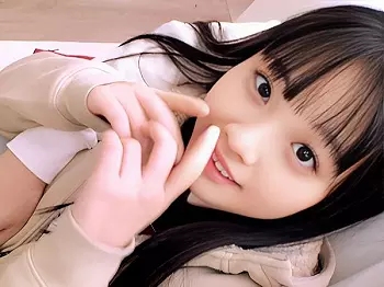 【ラブラブSEX】色白清楚なスレンダー巨乳な剛毛JKと自宅で乳揉みセックス！豊満おっぱいを乳揺れ&hellip;痙攣絶頂の中出し♡