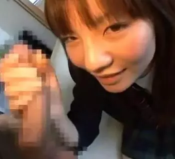 可愛い女子高生と援交セックス撮影！興奮確実な超絶エッチな動画