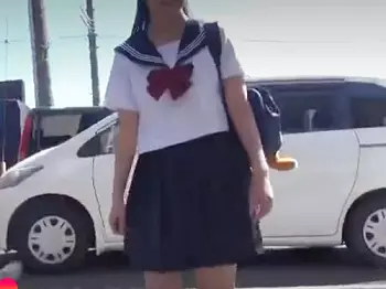 【マジックミラー号・中出しJK】人気女優のテクニックを教え込まれた制服娘が、ジャングルお膣に濃厚な種付けをされるエロ動画