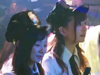 ＜膣内射精＞「もう許してください///」ミニスカポリスでハロウィンを楽しむ美少女たちを泥酔させて中出し強姦＜痴漢レイプ＞