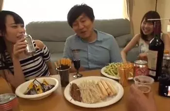 サークルの飲み会で泥酔したJDと王様ゲームｗ