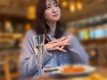 〖ハメ撮り&times;ラウンジ嬢〗顔面偏差値200越えのラウンジ嬢さんホテルで濃厚セクロスして子宮ガン突き膣内射精ｗｗｗ