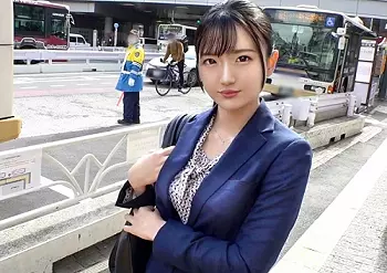 素人ナンパ「凄い気持ちぃ&hearts;」脱がすとヤバイ！スレンダーくびれ巨乳おっぱいの超美人で清楚な車ディーラー勤務の美女が抜ける！