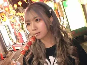 【ナンパ&times;素人】企画ナンパされて着衣フェラや引き寄せ立ちバックのアクメセックスして美人ギャルがエロ乱れ！