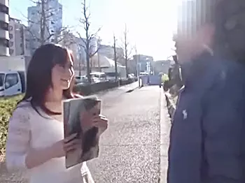 ◆素人感謝祭・エロバラエティ｜凄テク我慢・三十路AV女優 川上ゆう◆シロウト男性 逆ナンパしてロケ車内連れ込みデスョ～