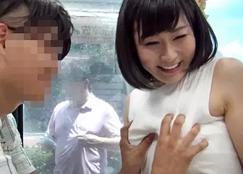 再婚してできた元高校教師のお義母さんに筆おろししてもらいたい！童貞ユーザーの夢をマジックミラー便が叶えます！